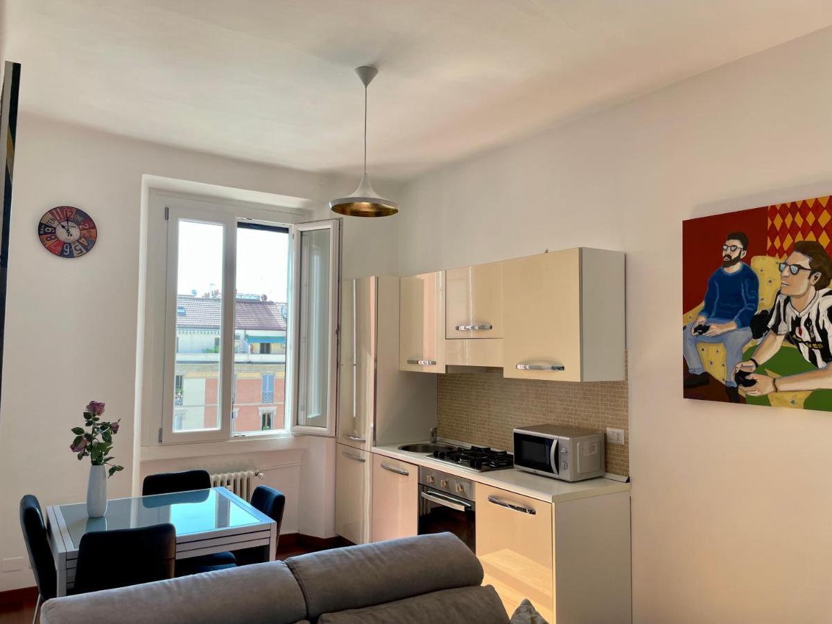 The Painting Apartment. A Central And Lovely Apartment In Milan Milão Exterior foto